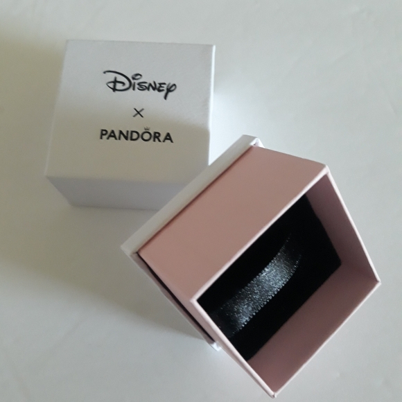 (New) Pandora Disney Charm / Ring Box - Picture 2 of 3